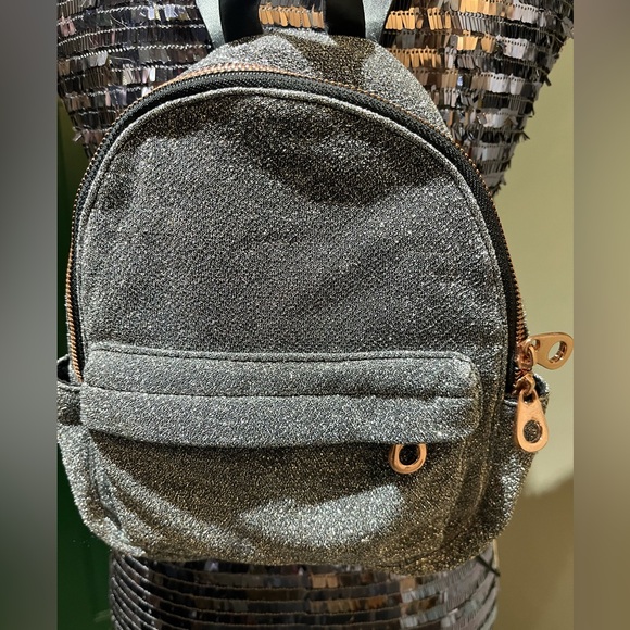 3/$30 American Eagle sparkly mini backpack with rose gold hardware - Picture 2 of 10